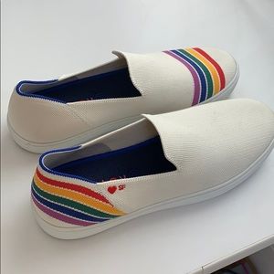 🌈Rothy's Limited Edition Rainbow Sneaker🌈